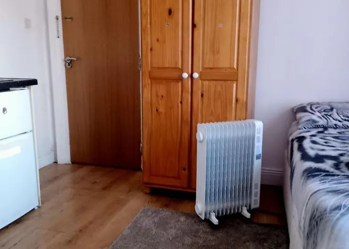 Cabra Park Modern Stay